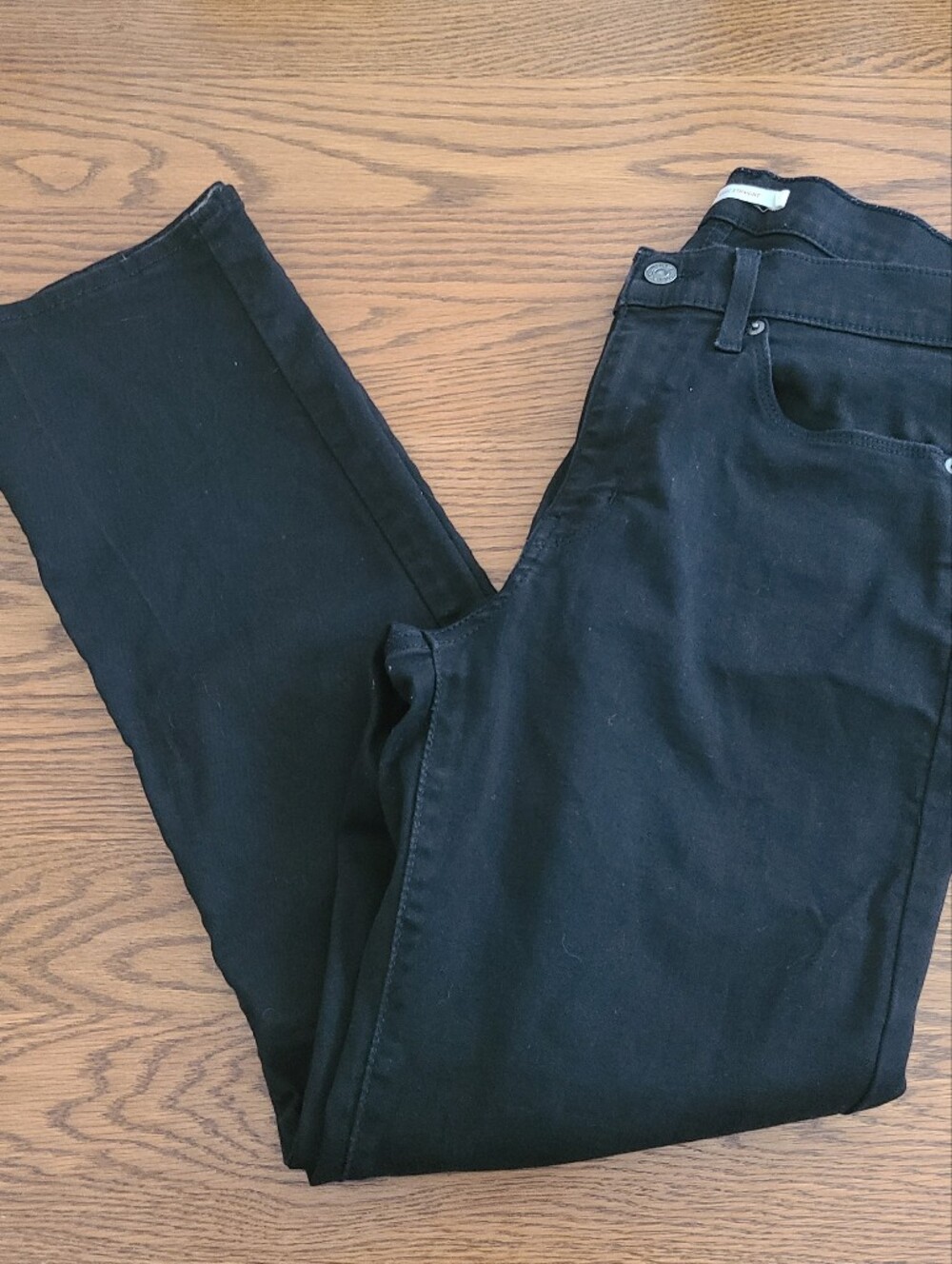 Levi's Women's Straight Leg Jeans